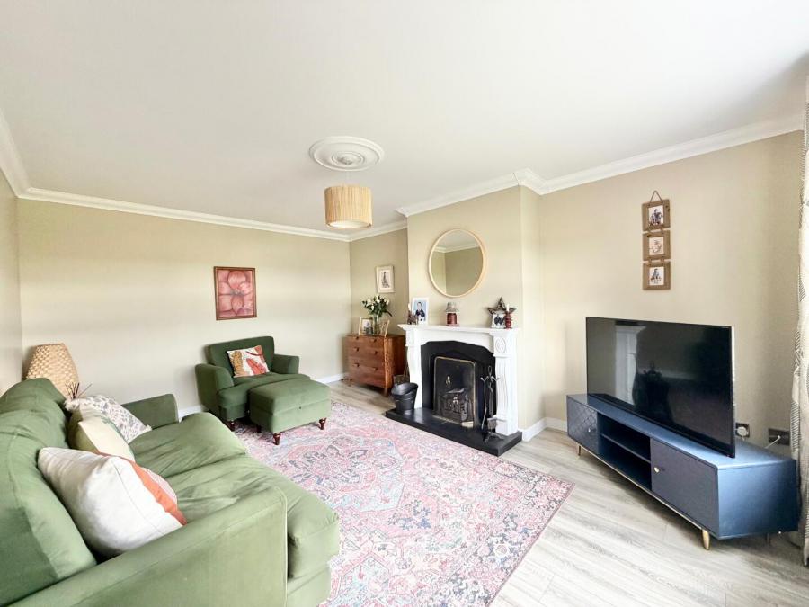 6 Pinefield Court
