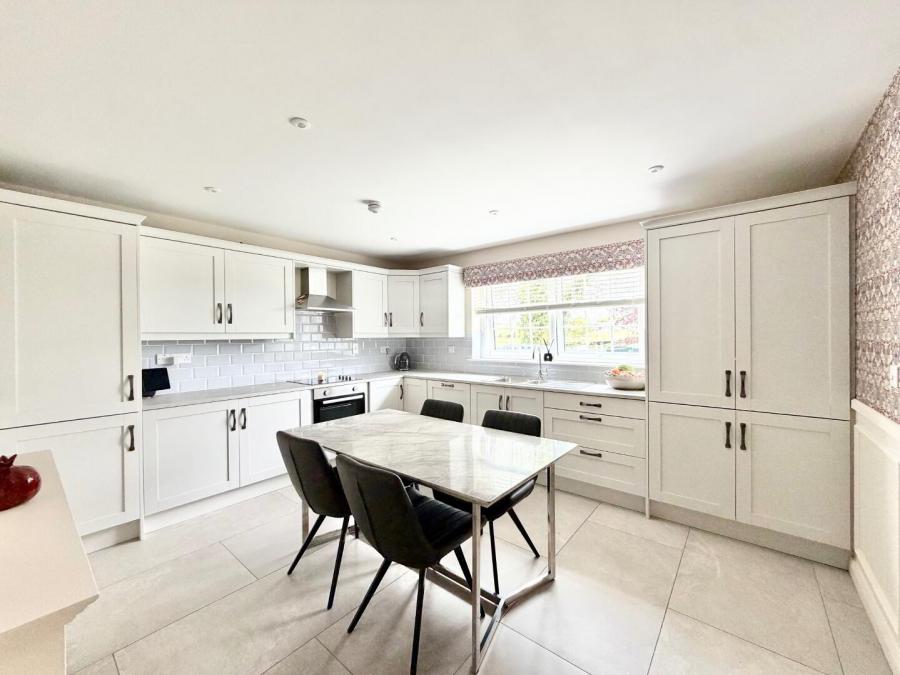 6 Drumconnis Court