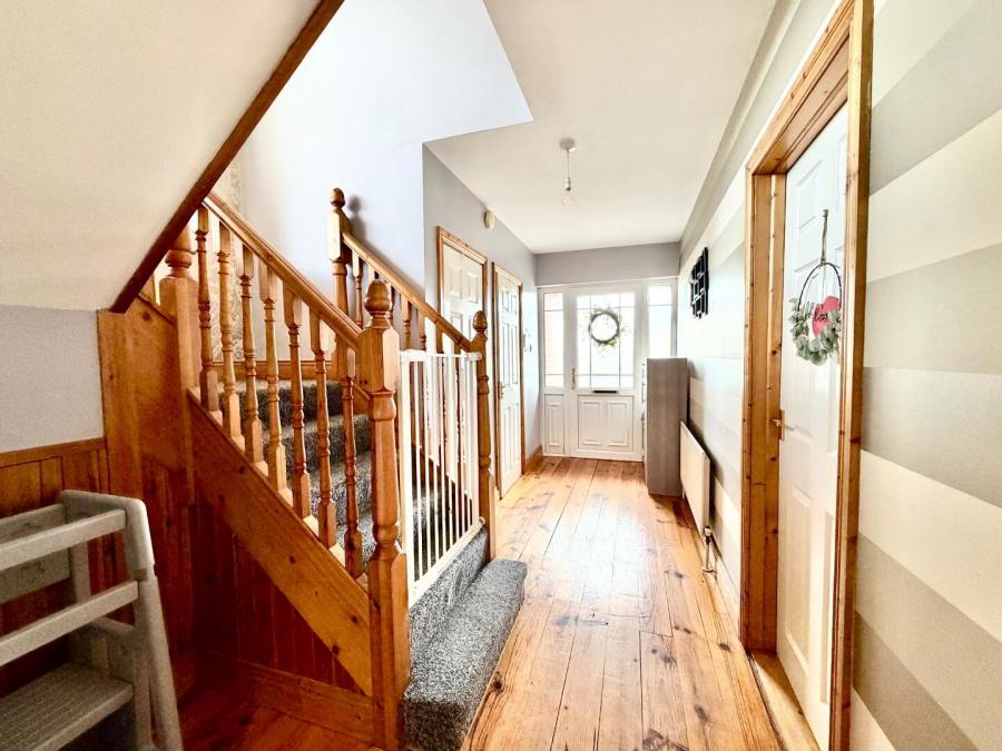 12 Lambrook Meadows