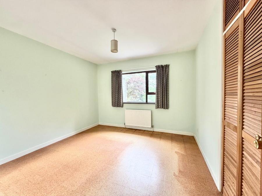 8 St Julians Road