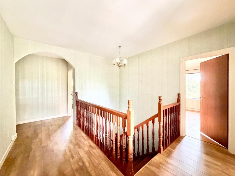 8 St Julians Road