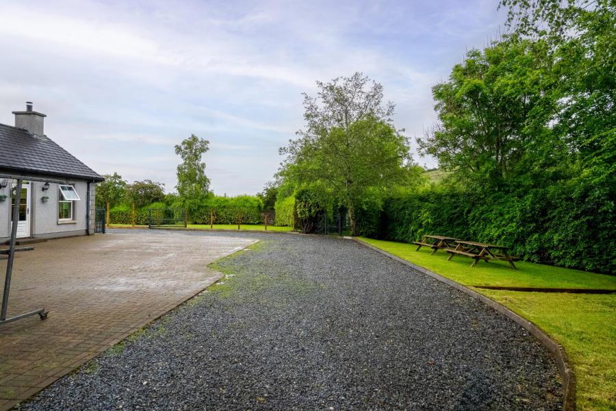 77 Bonds Glen Road