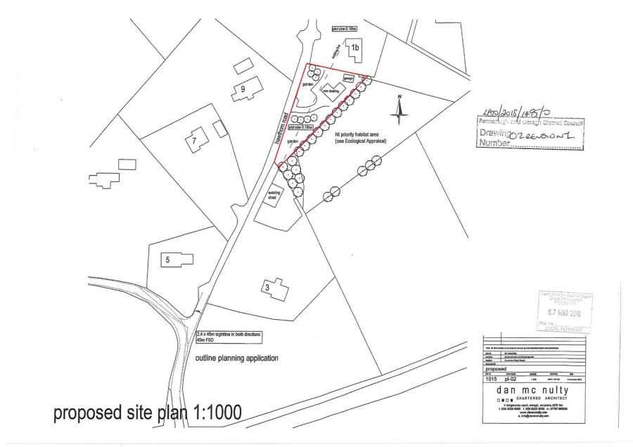 Site Between 1B & 3, Hawthorn Road