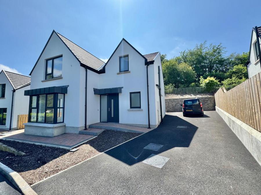 5, Homelea Demesne Retreat Avenue