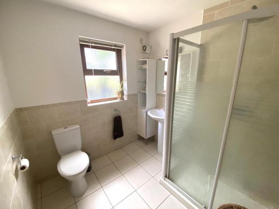 Pullyernan Hall, 37 Moneygal Road