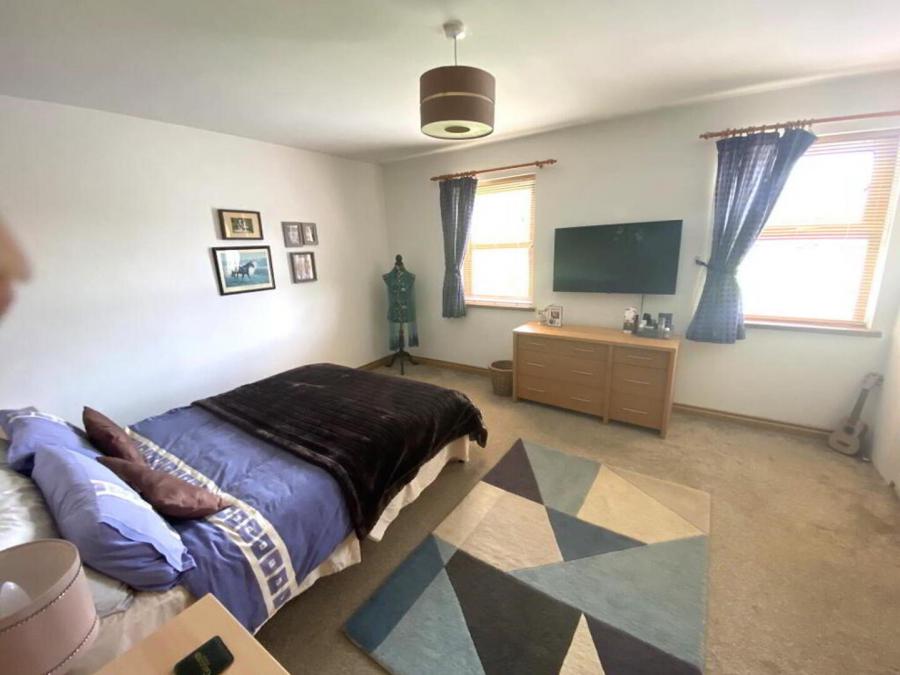 Pullyernan Hall, 37 Moneygal Road