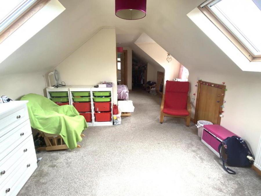 Pullyernan Hall, 37 Moneygal Road