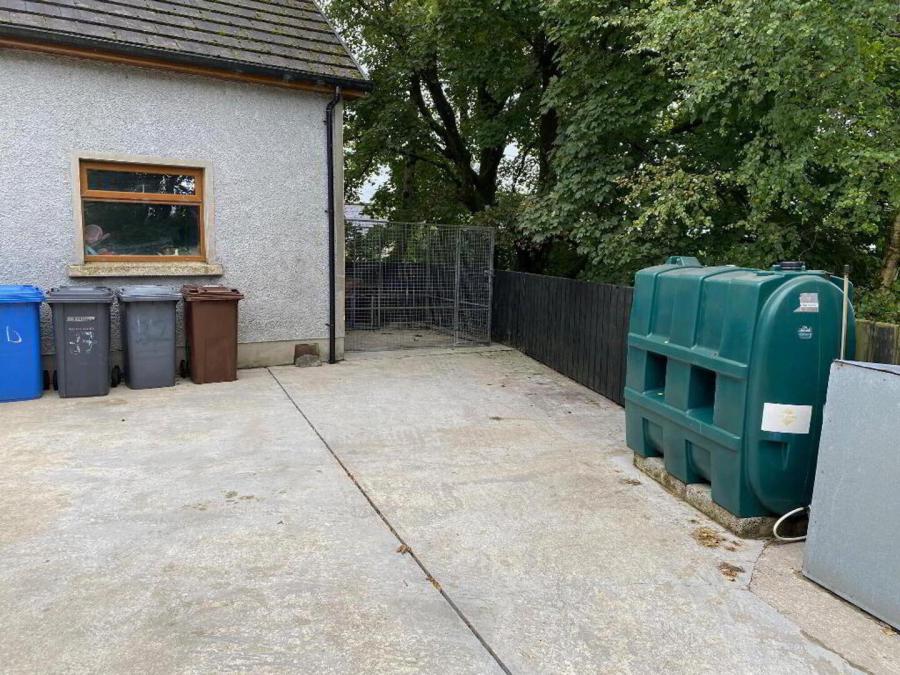 Pullyernan Hall, 37 Moneygal Road