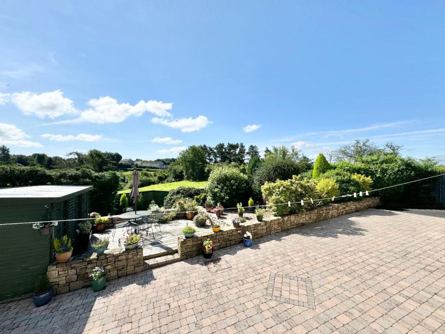 13 Carnalea Road