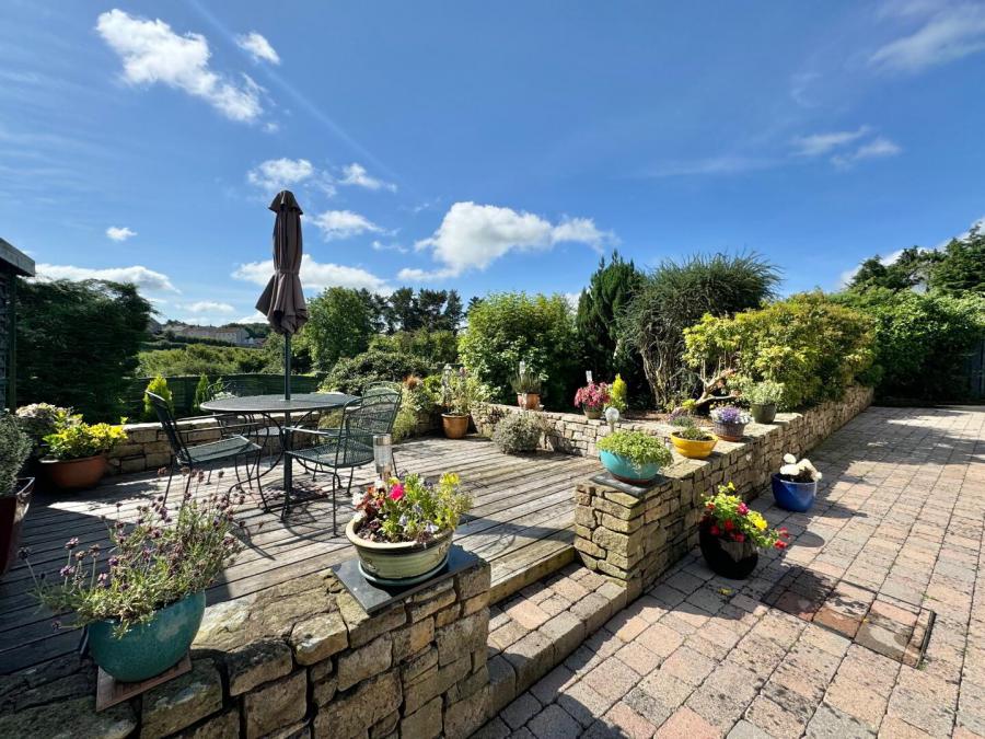 13 Carnalea Road