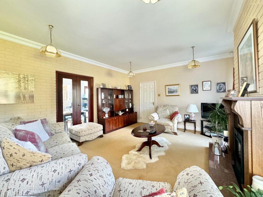 13 Carnalea Road