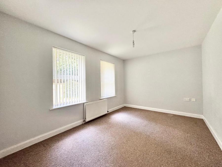 2 Barony Heights