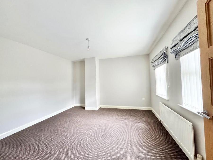 2 Barony Heights
