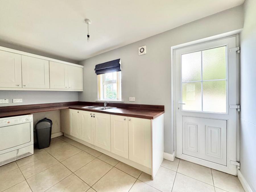 2 Barony Heights