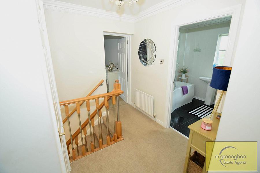 11 Hawthorn Hill