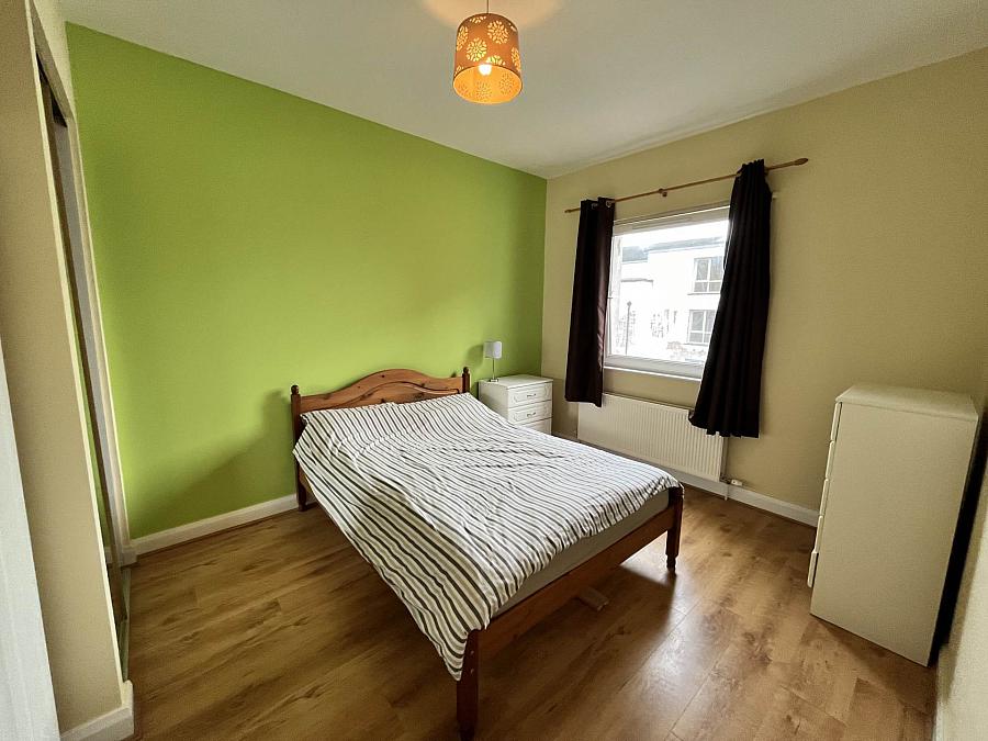 Apt 7 Ross Mill Avenue