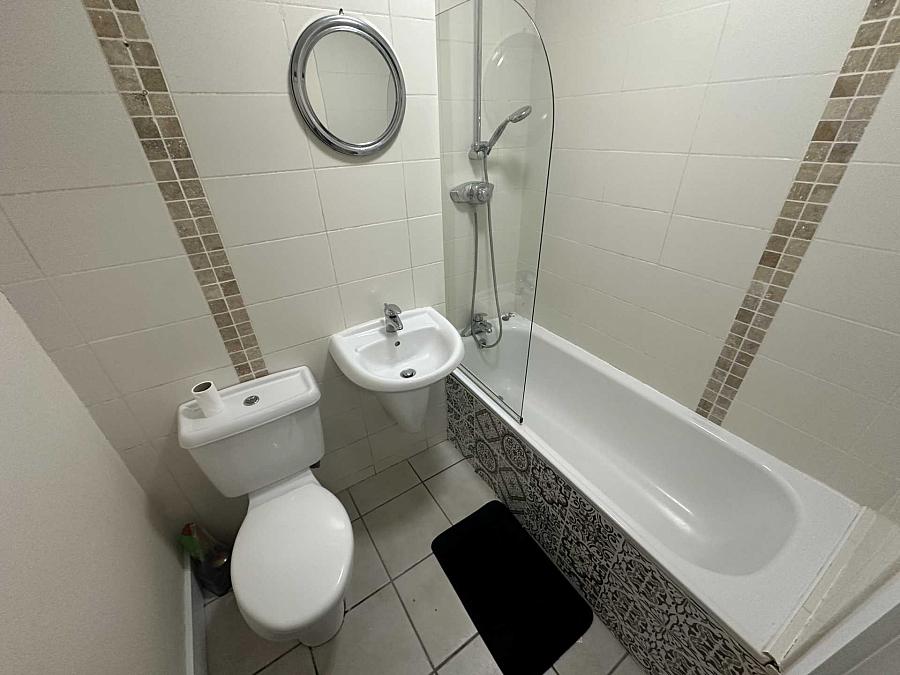Apartment 2 Brookhill Avenue