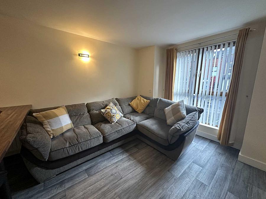 Apartment 2 Brookhill Avenue