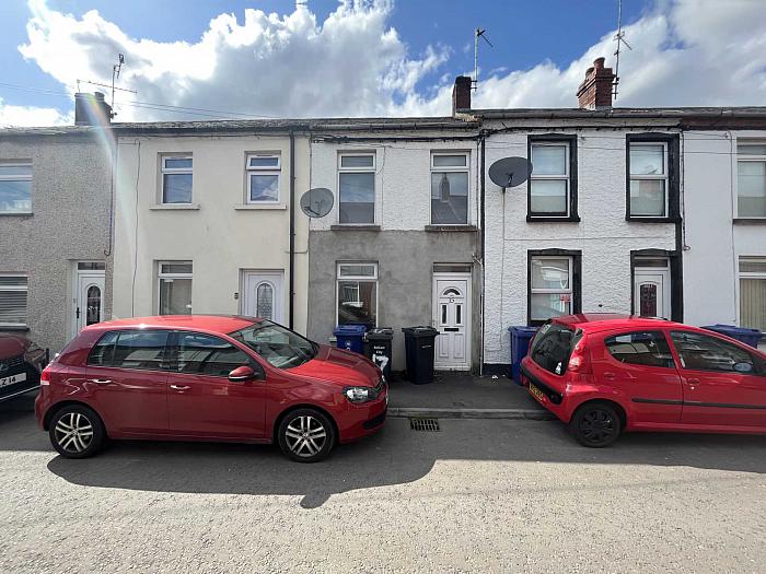 15 Railway Street