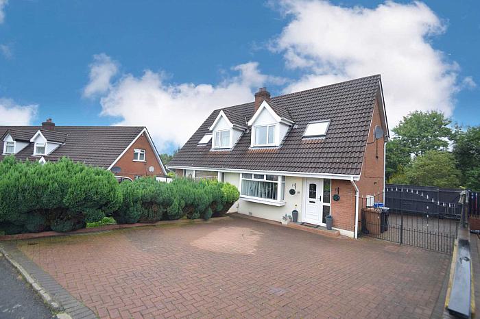 15 Hollybrook Road