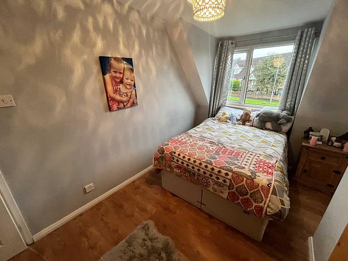 15 Hollybrook Road