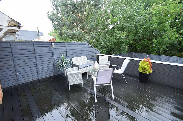 15 Hollybrook Road
