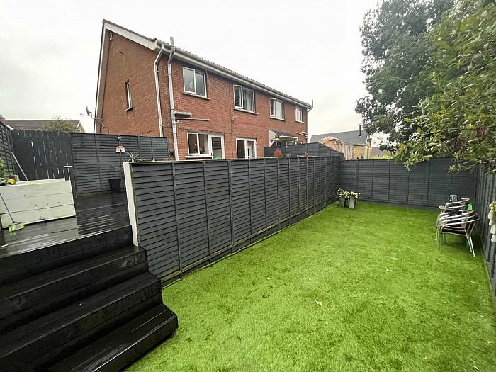 15 Hollybrook Road