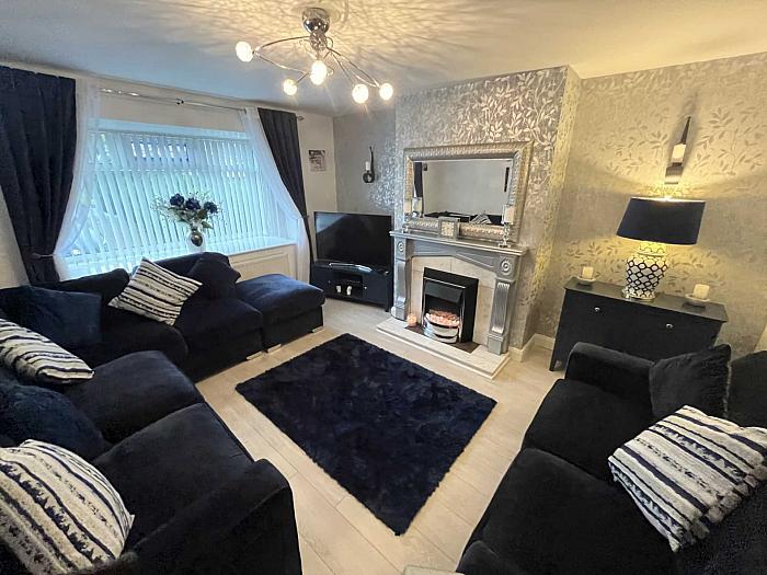 15 Hollybrook Road