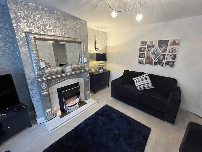 15 Hollybrook Road