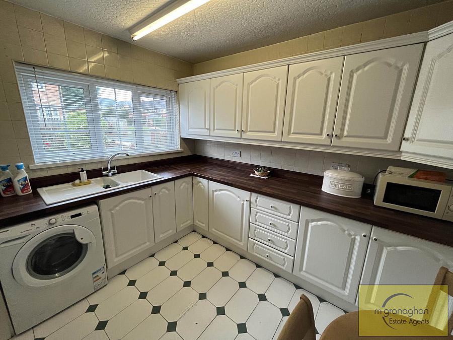 113 Riverdale Park South