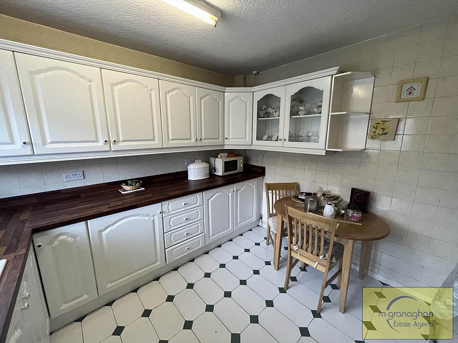 113 Riverdale Park South