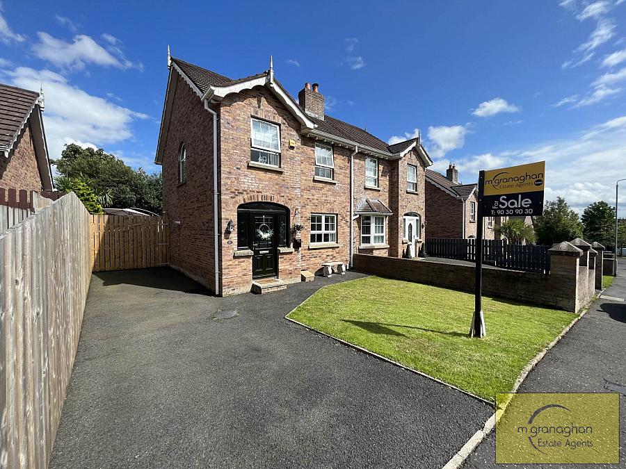 40 Mount Eagles Avenue 40 Mount Eagles Avenue