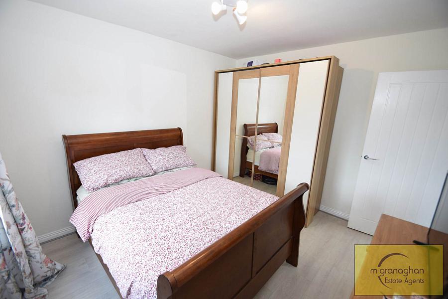 40 Mount Eagles Avenue 40 Mount Eagles Avenue