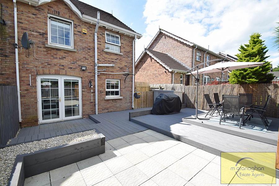 40 Mount Eagles Avenue 40 Mount Eagles Avenue