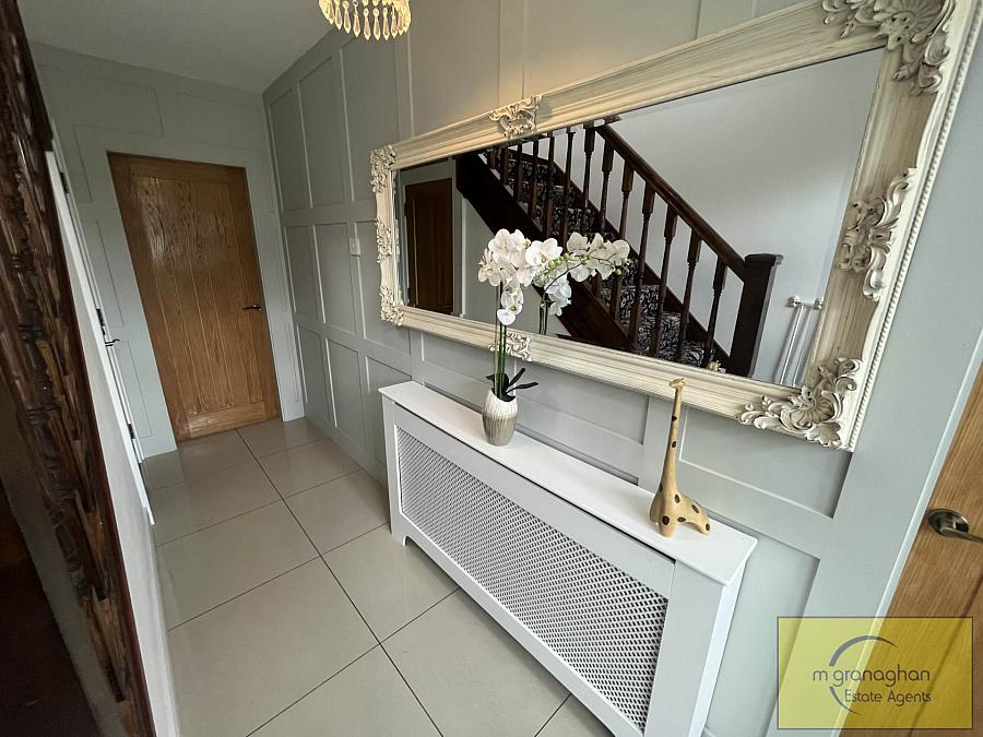 40 Mount Eagles Avenue 40 Mount Eagles Avenue