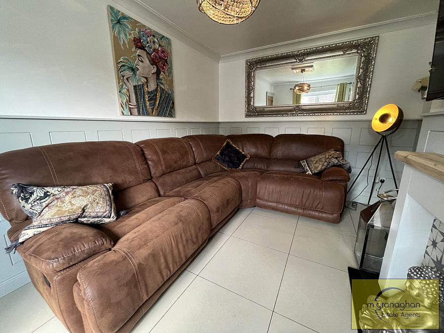 40 Mount Eagles Avenue 40 Mount Eagles Avenue