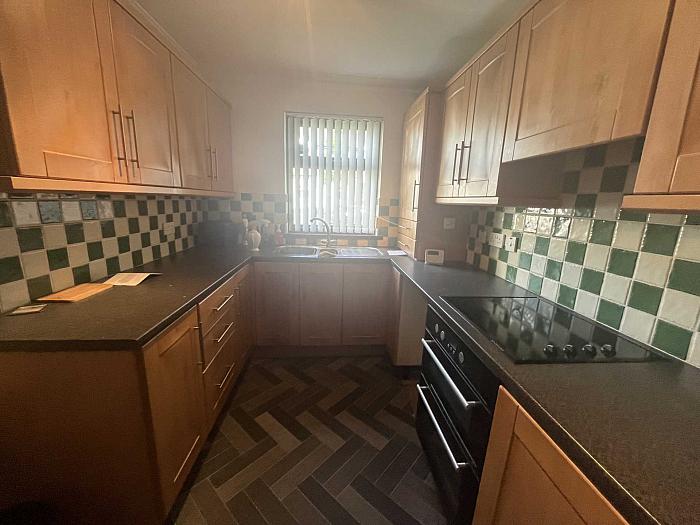 72a Glen Road