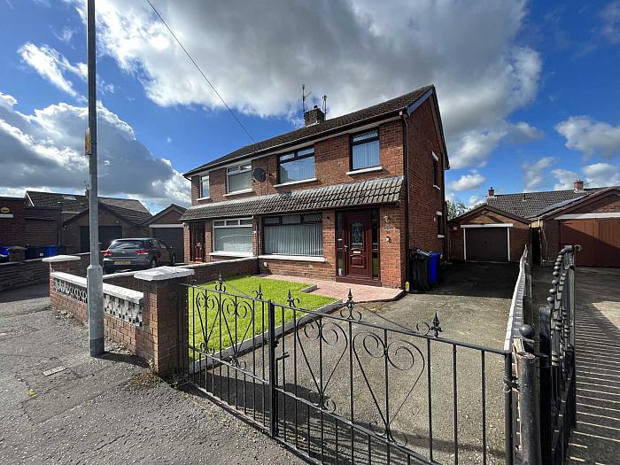 56 Stewartstown Park