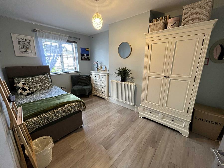 23 Barnfield Grange