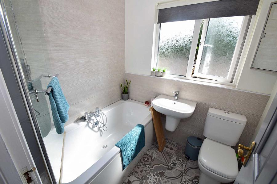23 Barnfield Grange