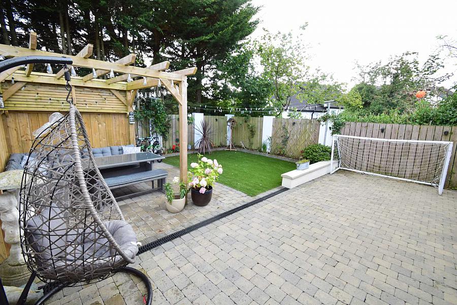 23 Barnfield Grange