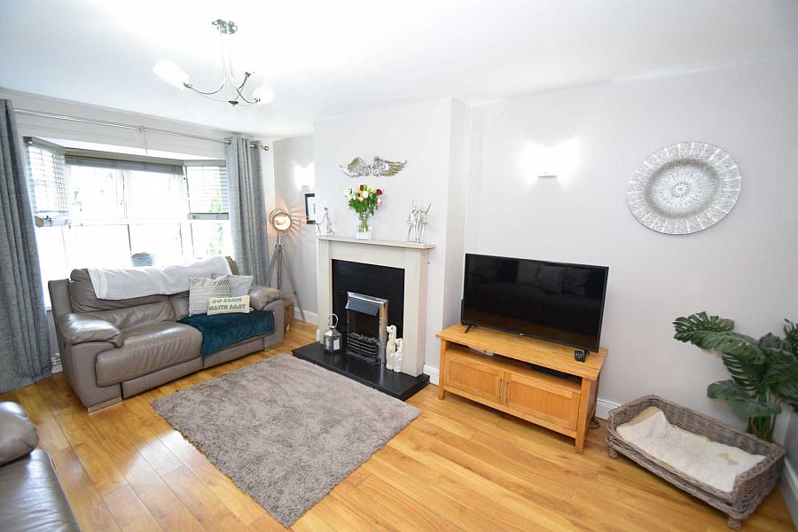23 Barnfield Grange
