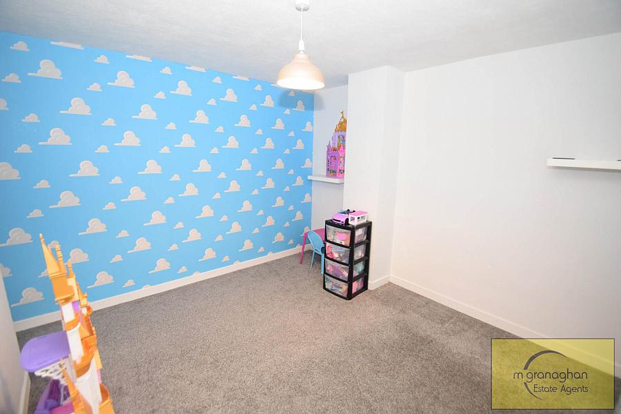 11 Glenmeen Close 11 Glenmeen Close