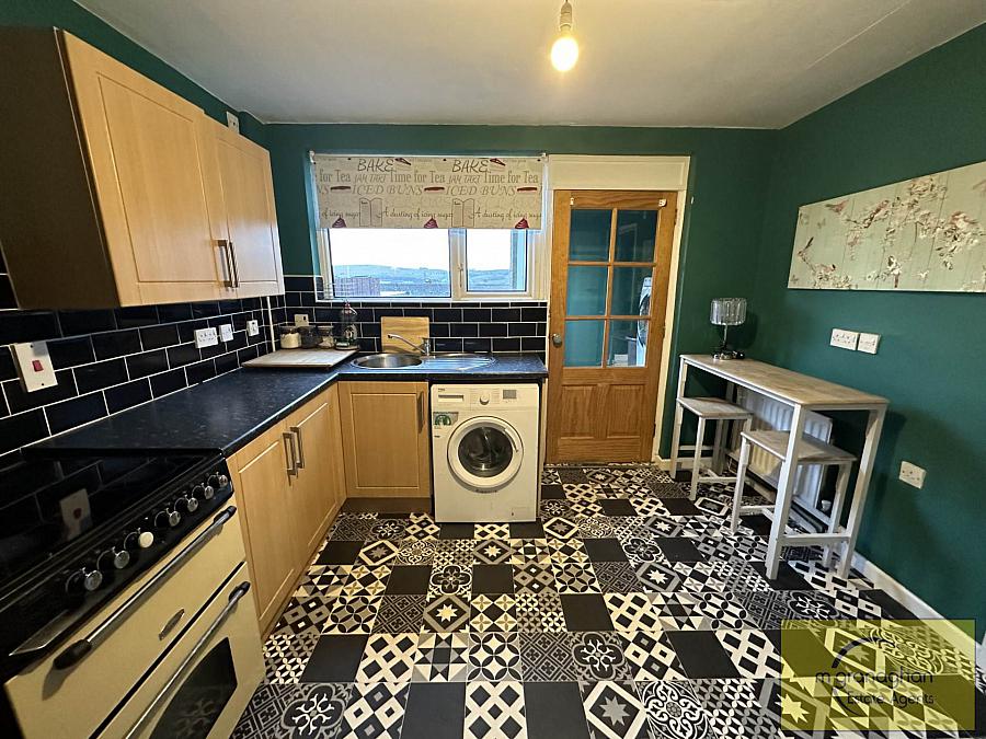 11 Glenmeen Close 11 Glenmeen Close