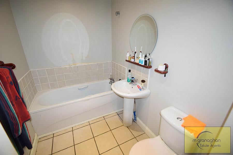 4 Casement Court Andersonstown Road 4 Casement Court Andersonstown Road