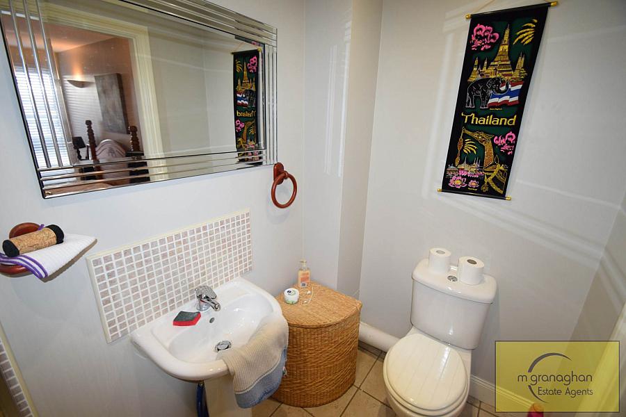 4 Casement Court Andersonstown Road 4 Casement Court Andersonstown Road