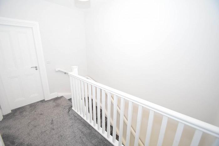 12 Fairfield Close