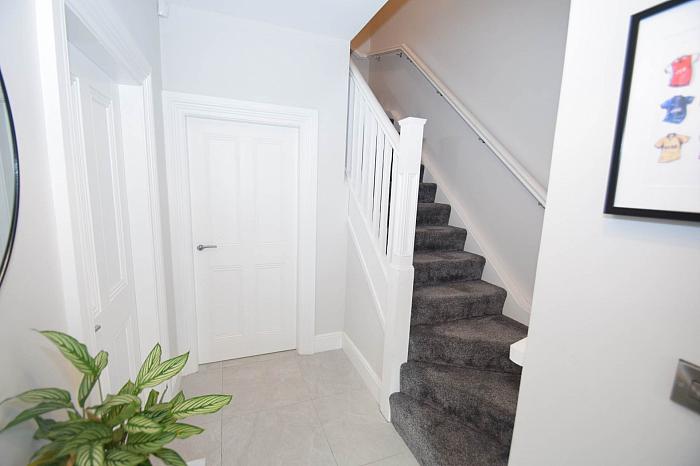 12 Fairfield Close
