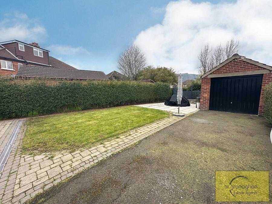 18 Dunlambert Drive 18 Dunlambert Drive