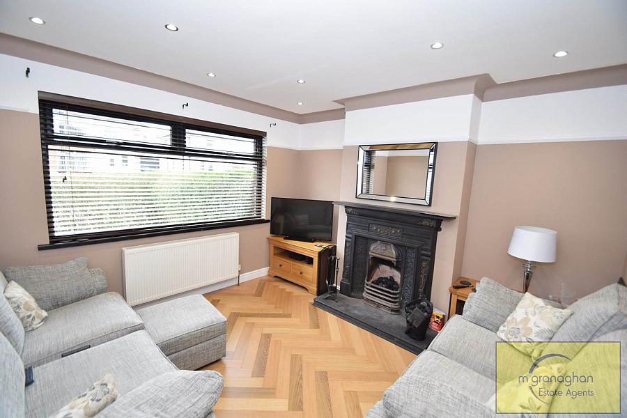 18 Dunlambert Drive 18 Dunlambert Drive
